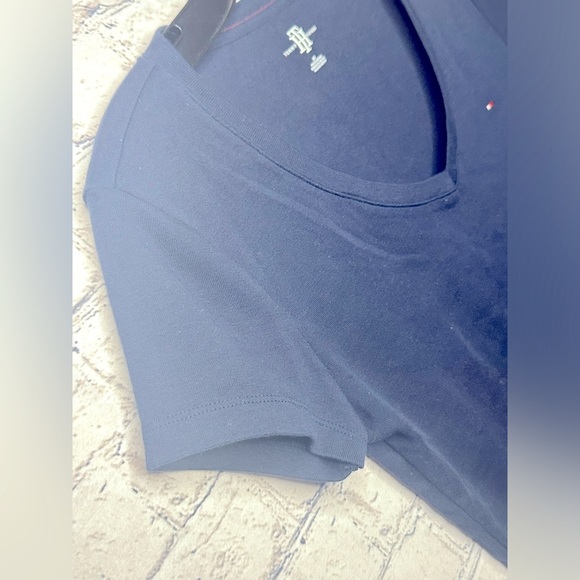 TOMMY HILFIGER Womens Navy Short Sleeve V Neck T-Shirt Size: S - Picture 8 of 12